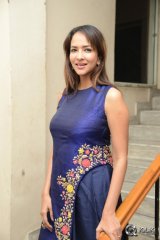 Lakshmi Manchu at Guntur Talkies Movie Trailer Launch